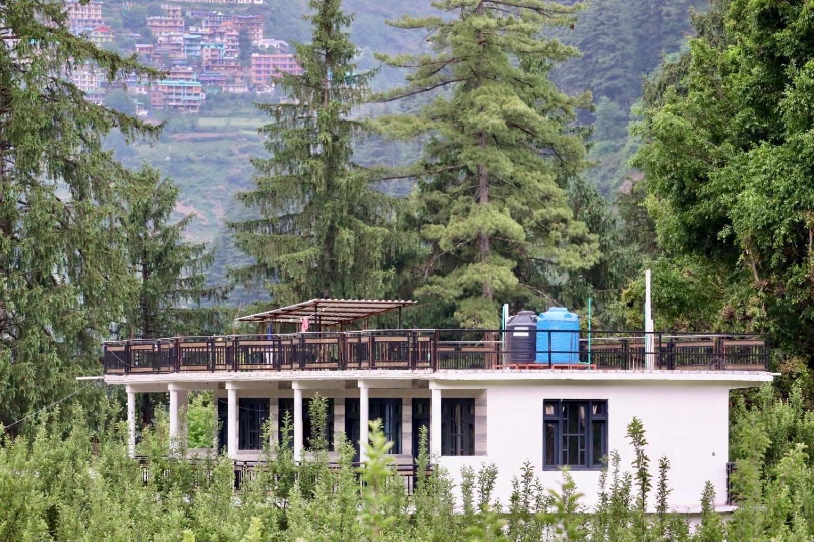 Rare House Hotel Kalgha Екстериор снимка