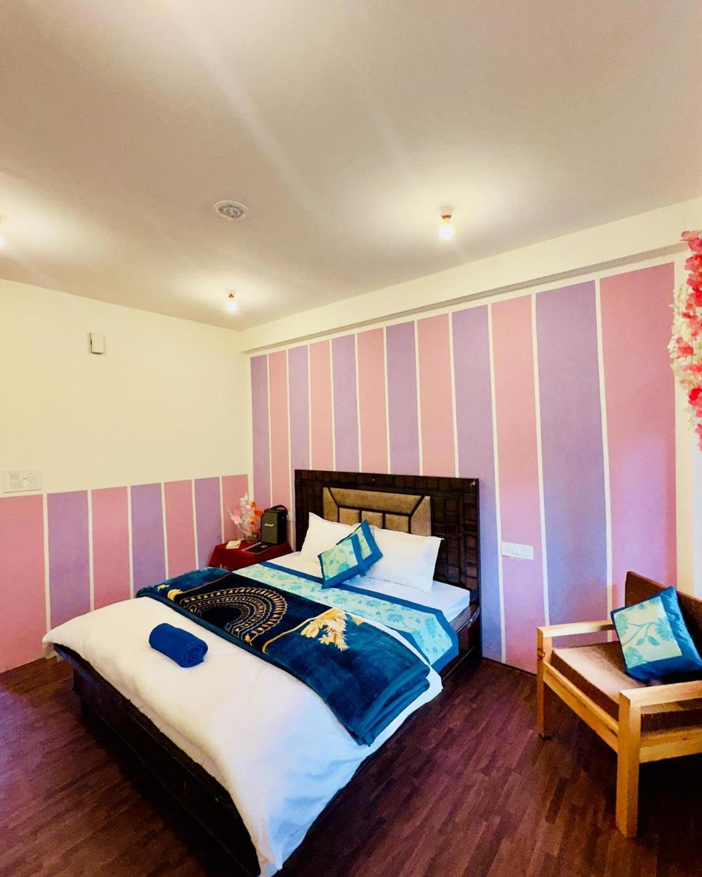 Rare House Hotel Kalgha Екстериор снимка