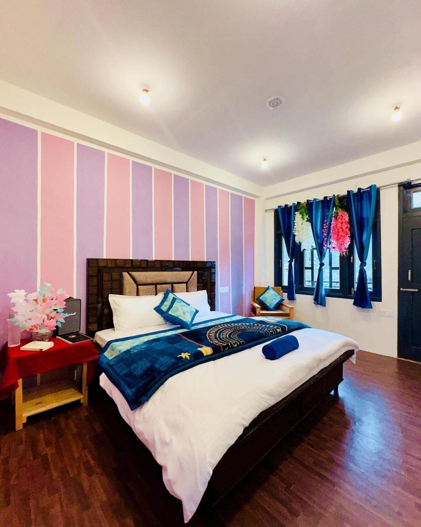 Rare House Hotel Kalgha Екстериор снимка
